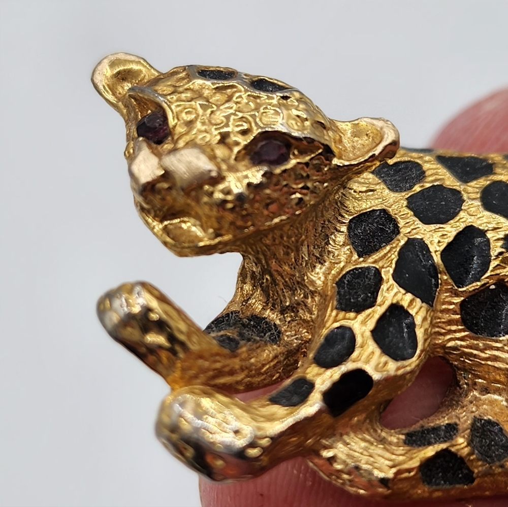 Vintage Park Lane Enamel Leopard Brooch/Pendant Red Rhinestone Eyes - Picture 5 of 8